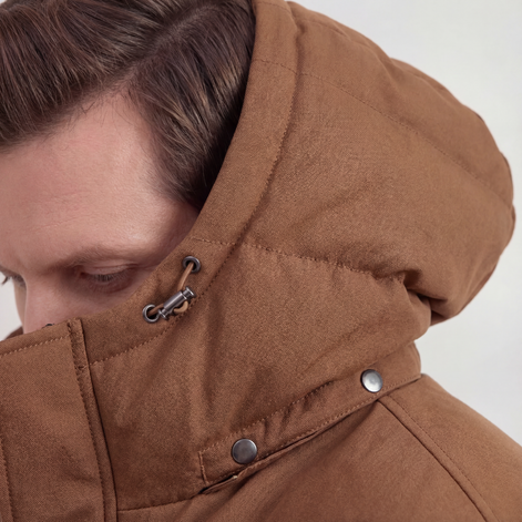 Braune Steppjacke mit Kapuze