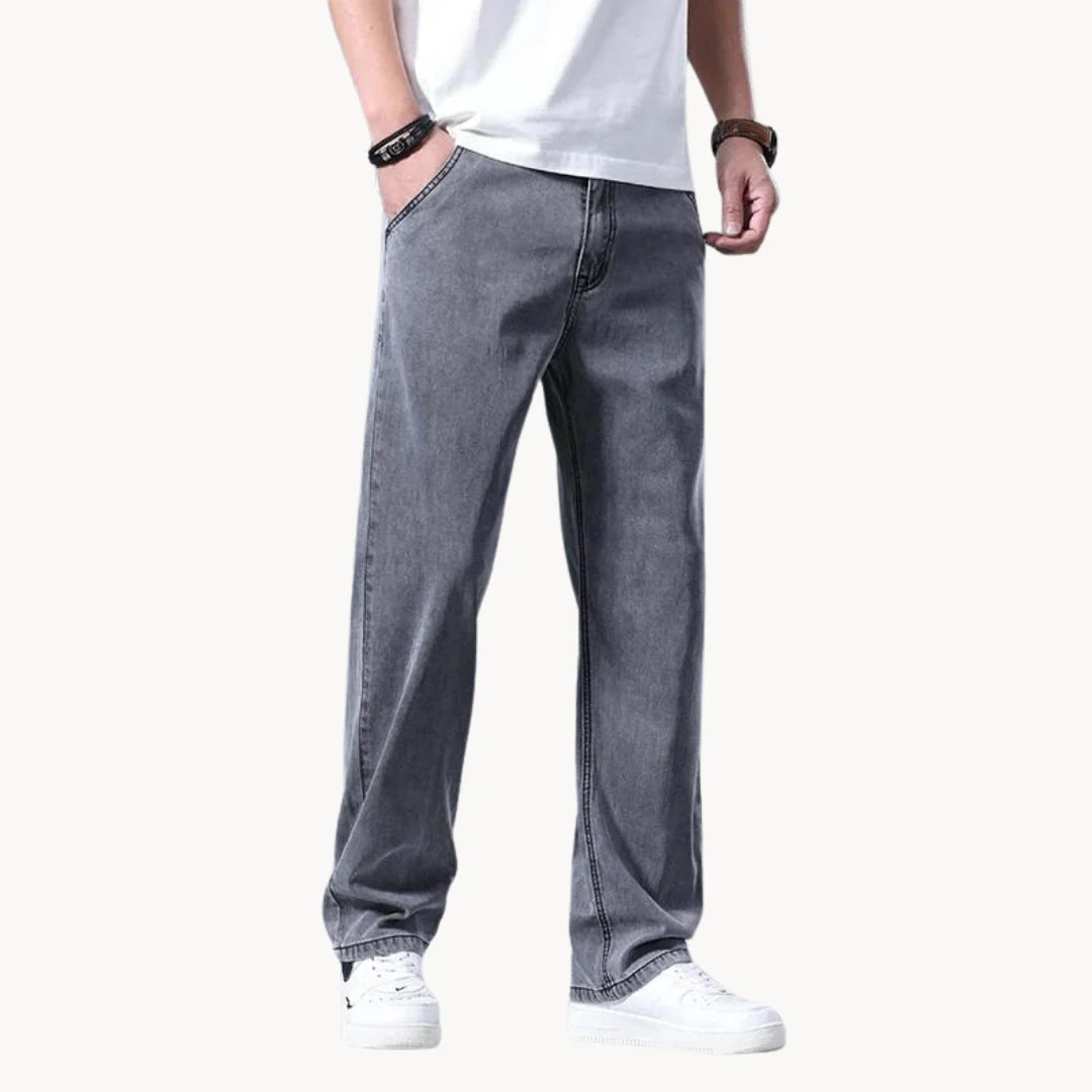 Herren Sommerjeans mit Straight-Leg Schnitt