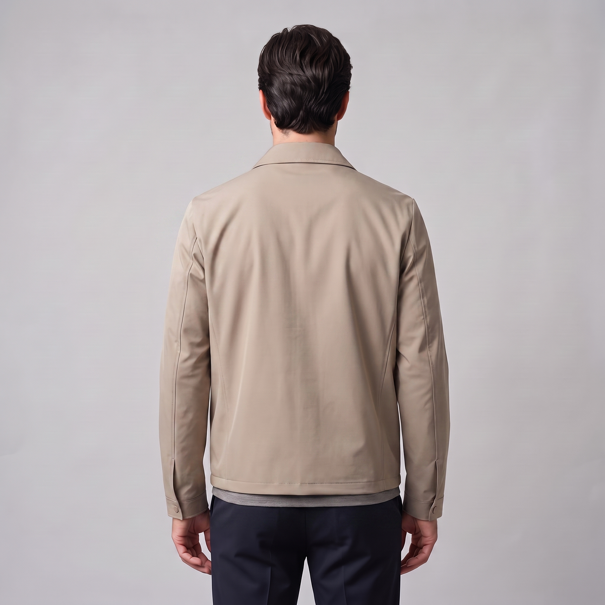 Herren Jacke mit gestepptem Innenfutter und durchgehendem Reissverschluss