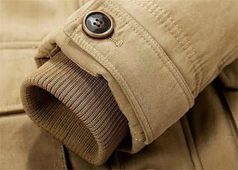 Herren Outdoor Jacke mit Isolierung und Kapuze