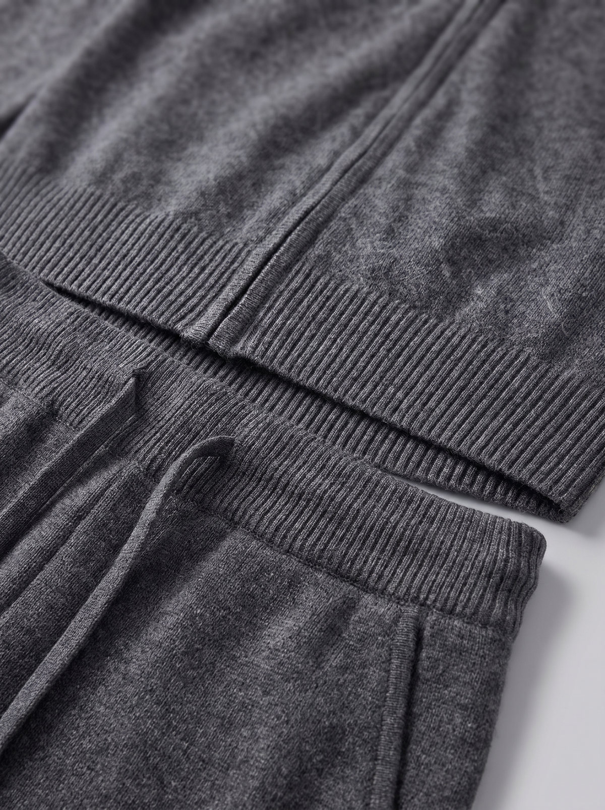 Herren Set aus Strickjacke aus Wolle mit Reissverschluss und Hose