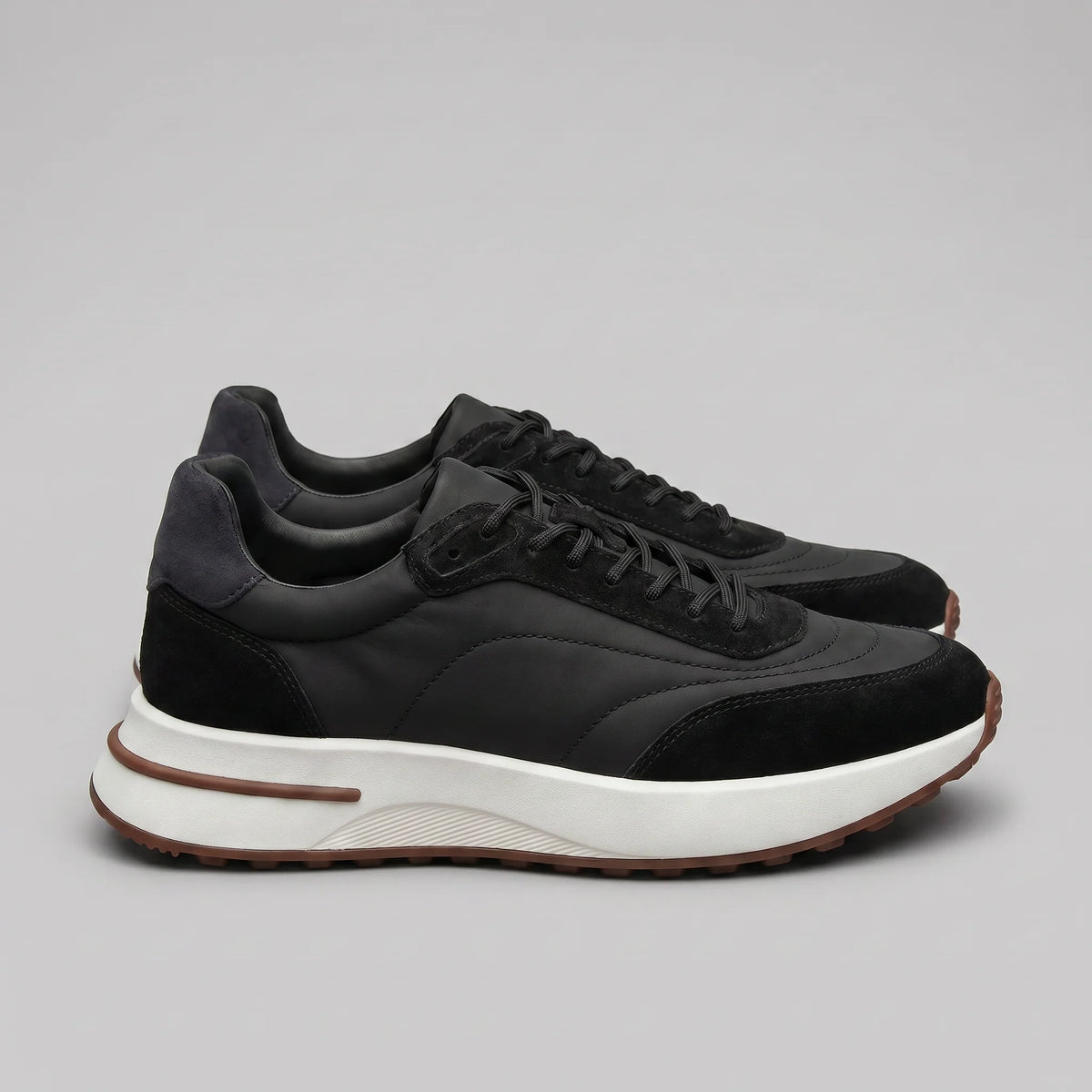 Herren Sneaker mit Wildleder- und Nylon-Details