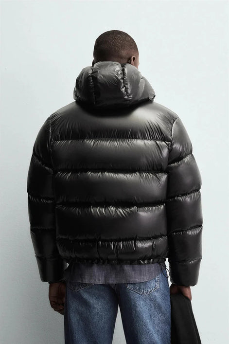 Herren Steppjacke mit Sherpa-Futter und Kapuze für kalte Tage