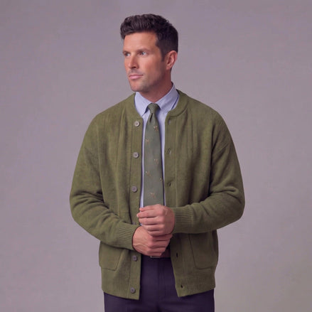 Herren-Strickjacke mit Knöpfen