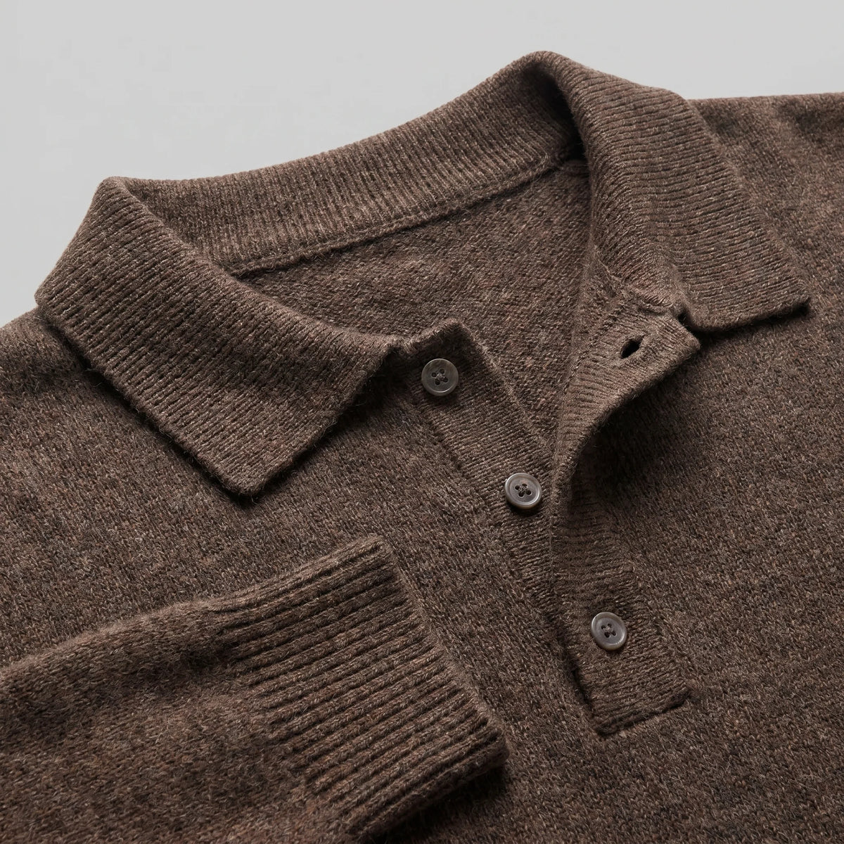 Herren Strickpullover mit Polokragen und Dreiknopfleiste