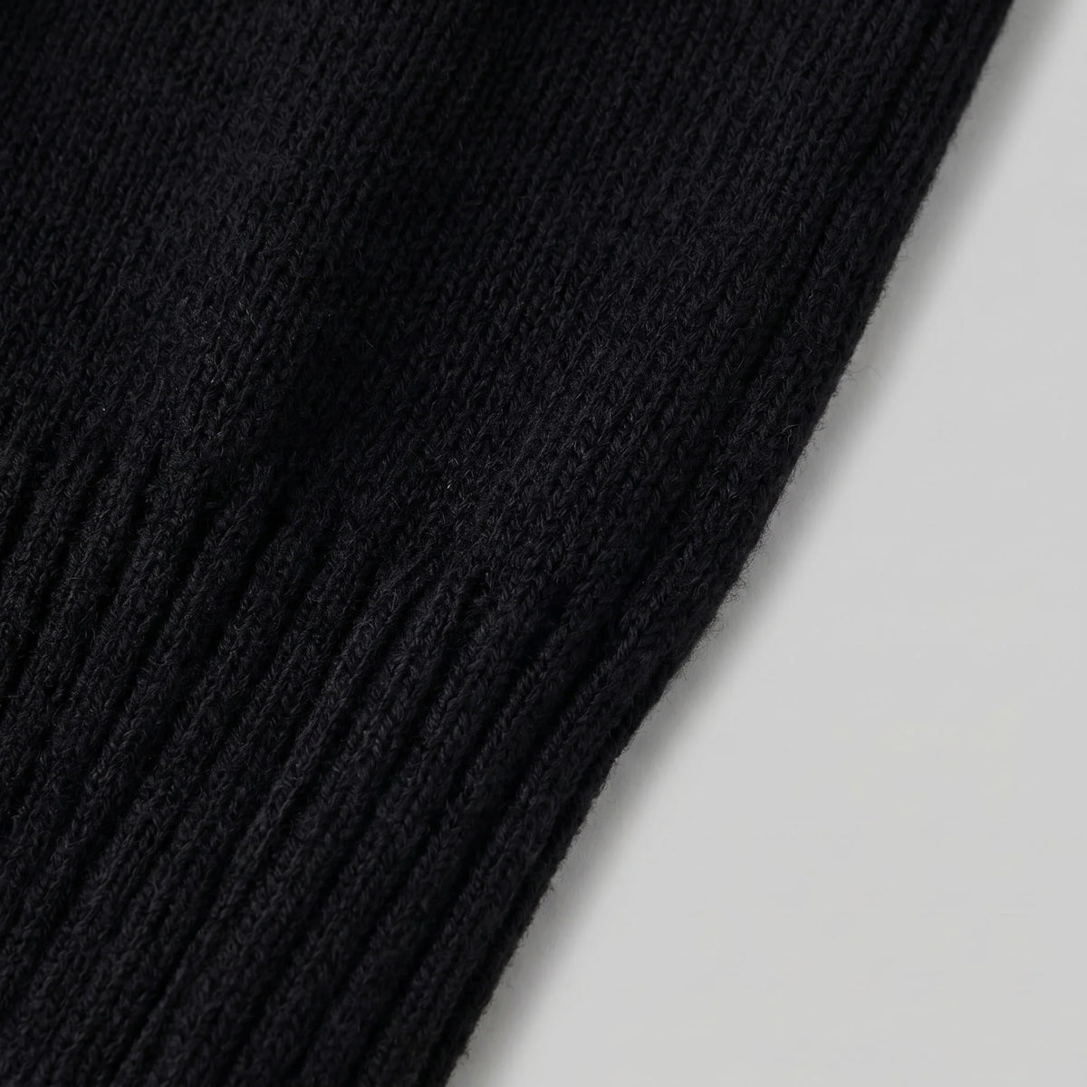 Herren Strickpullover mit Polokragen und Dreiknopfleiste