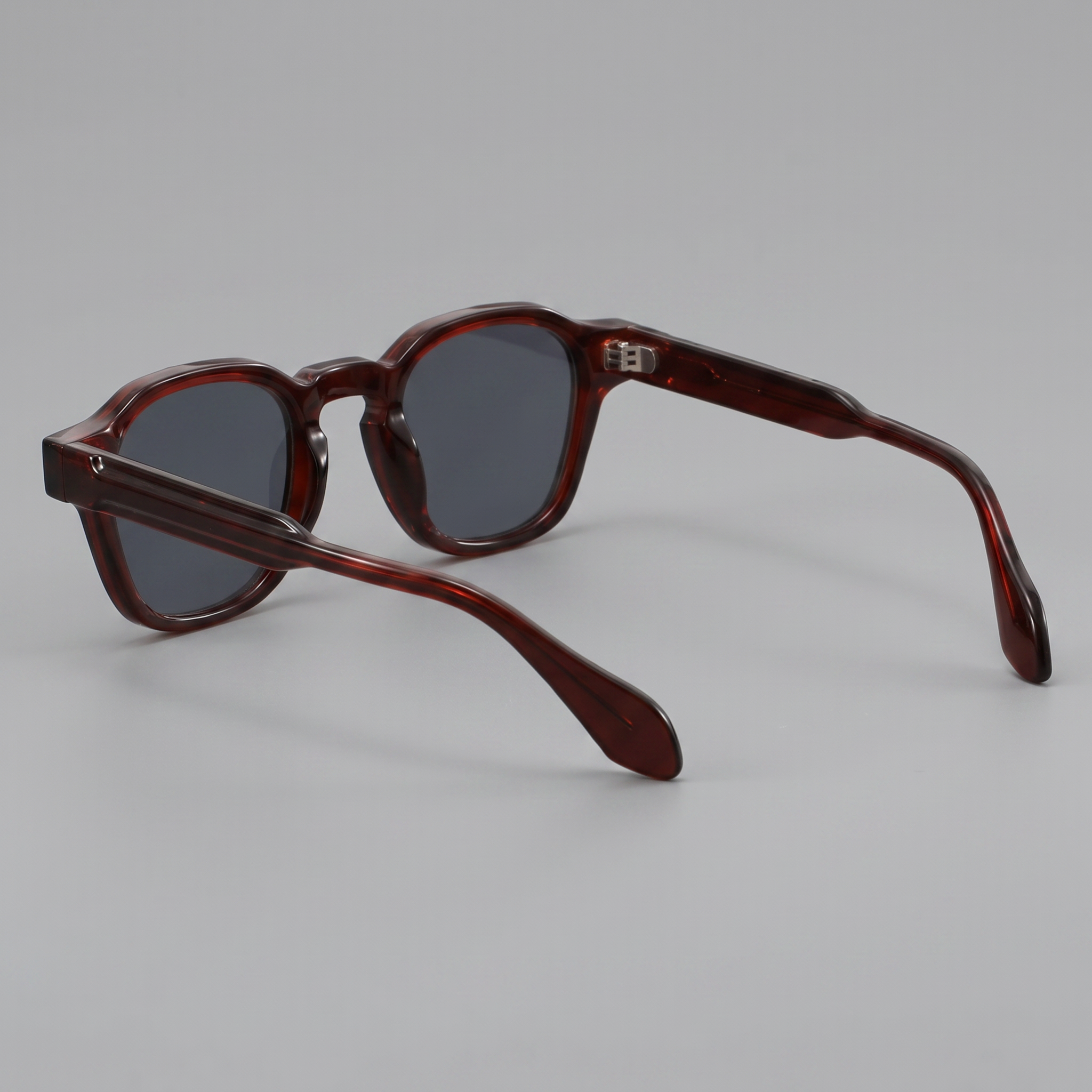 Herren Vintage Quadratische Sonnenbrillen Mit Dunklen Gläsern