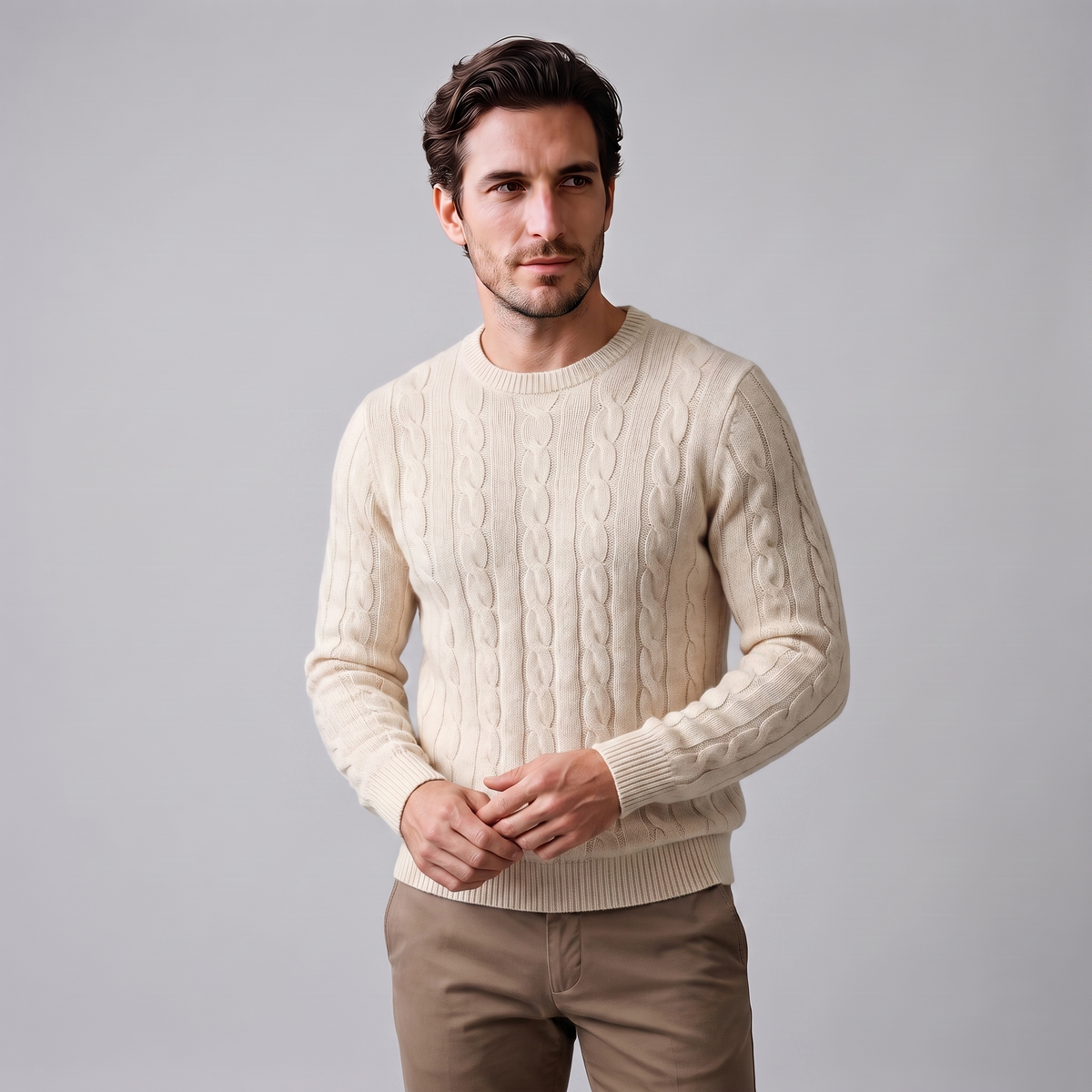 Herren Zopfstrick-Pullover aus Wolle mit Rundhalsausschnitt