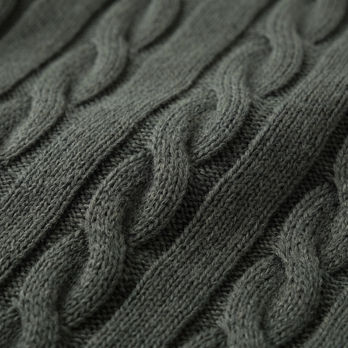 Herren Zopfstrick-Pullover aus Wolle mit Rundhalsausschnitt