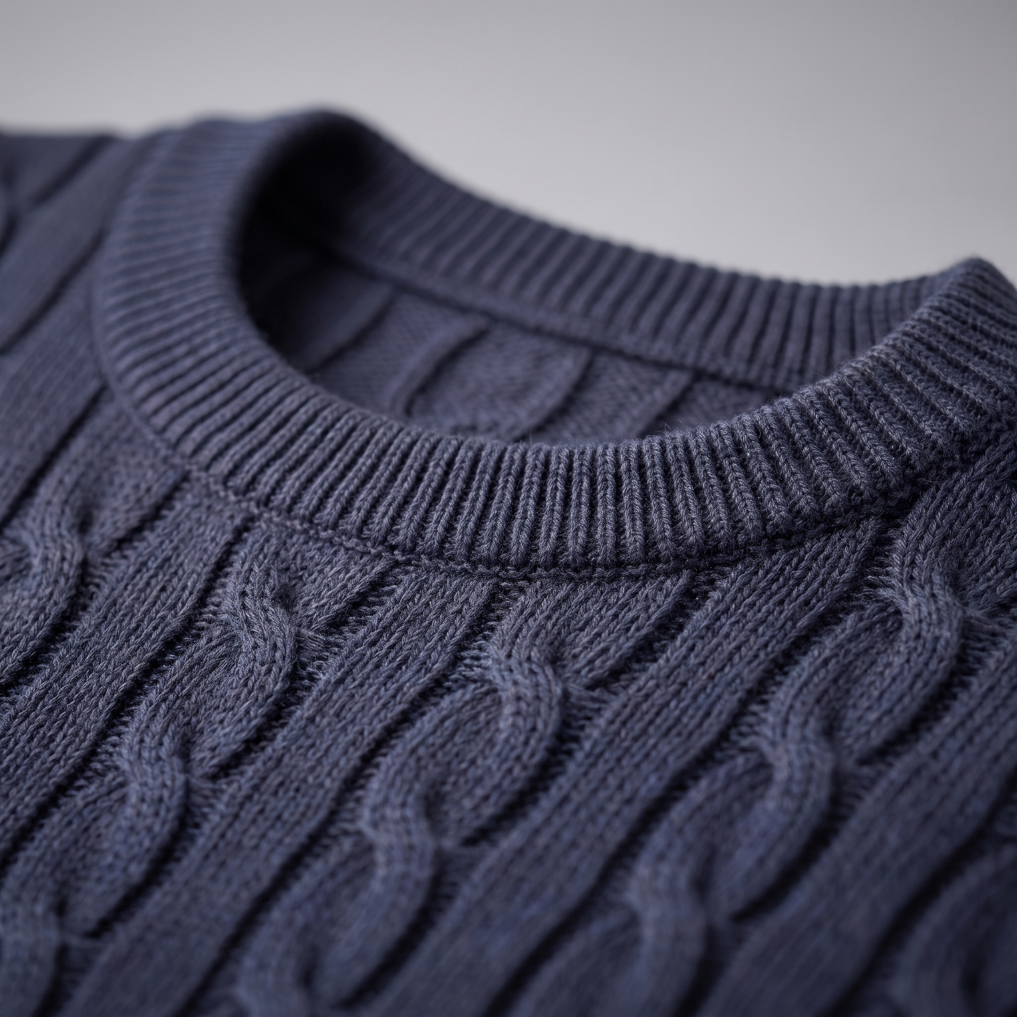 Herren Zopfstrick-Pullover mit Rundhals
