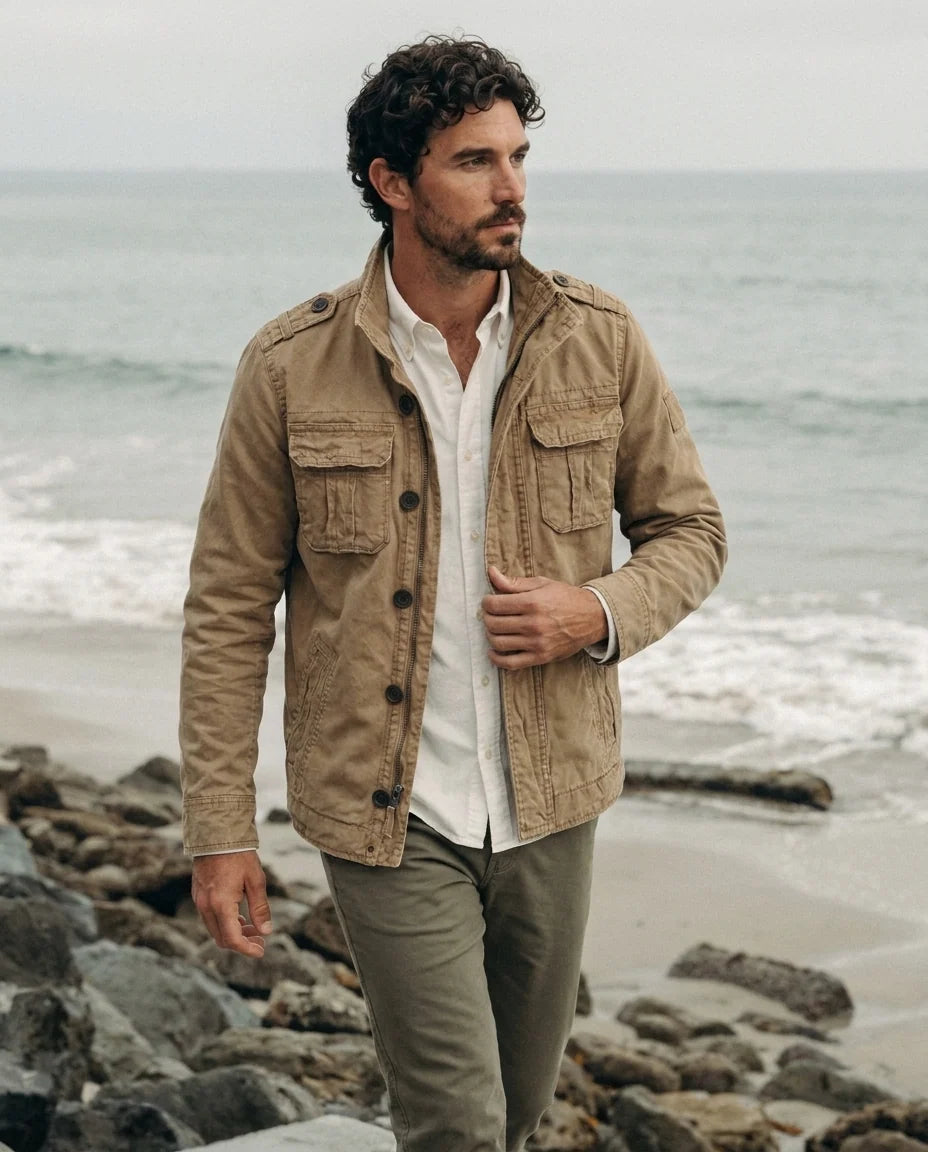 Herren Feldjacke mit Stehkragen und Cargotaschen