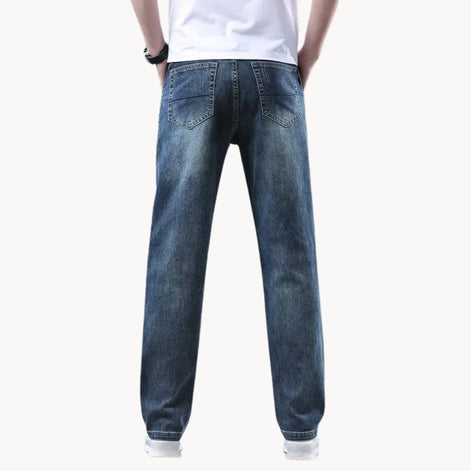 Herren Jeans mit Relaxed Straight Leg Schnitt
