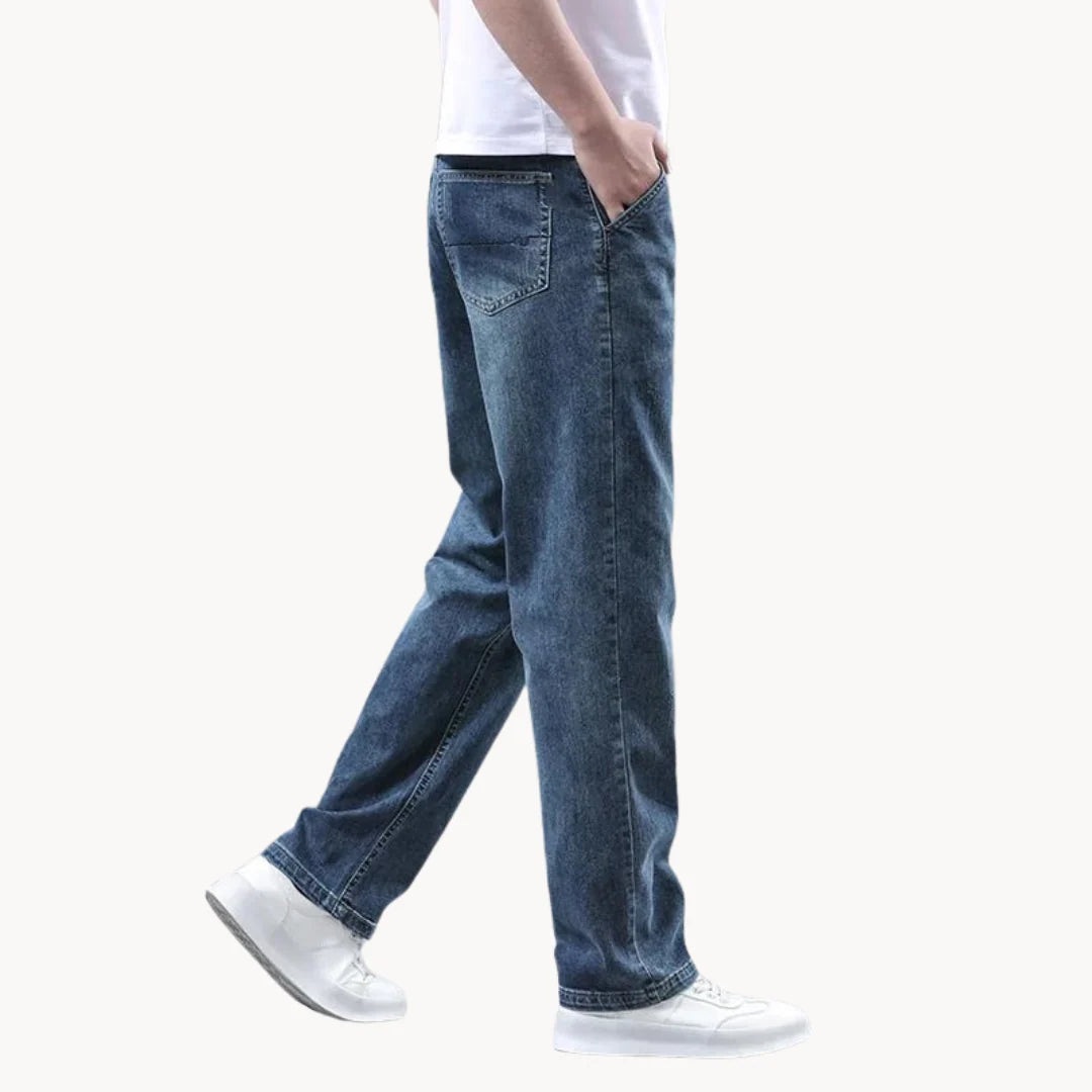 Herren Jeans mit Relaxed Straight Leg Schnitt