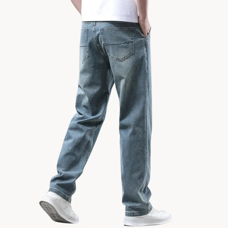 Herren Jeans mit Relaxed Straight Leg Schnitt