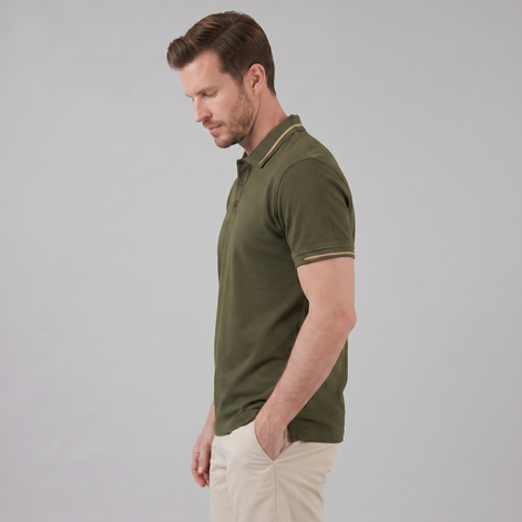 Herren Grünes Poloshirt mit Kontrastbesatz