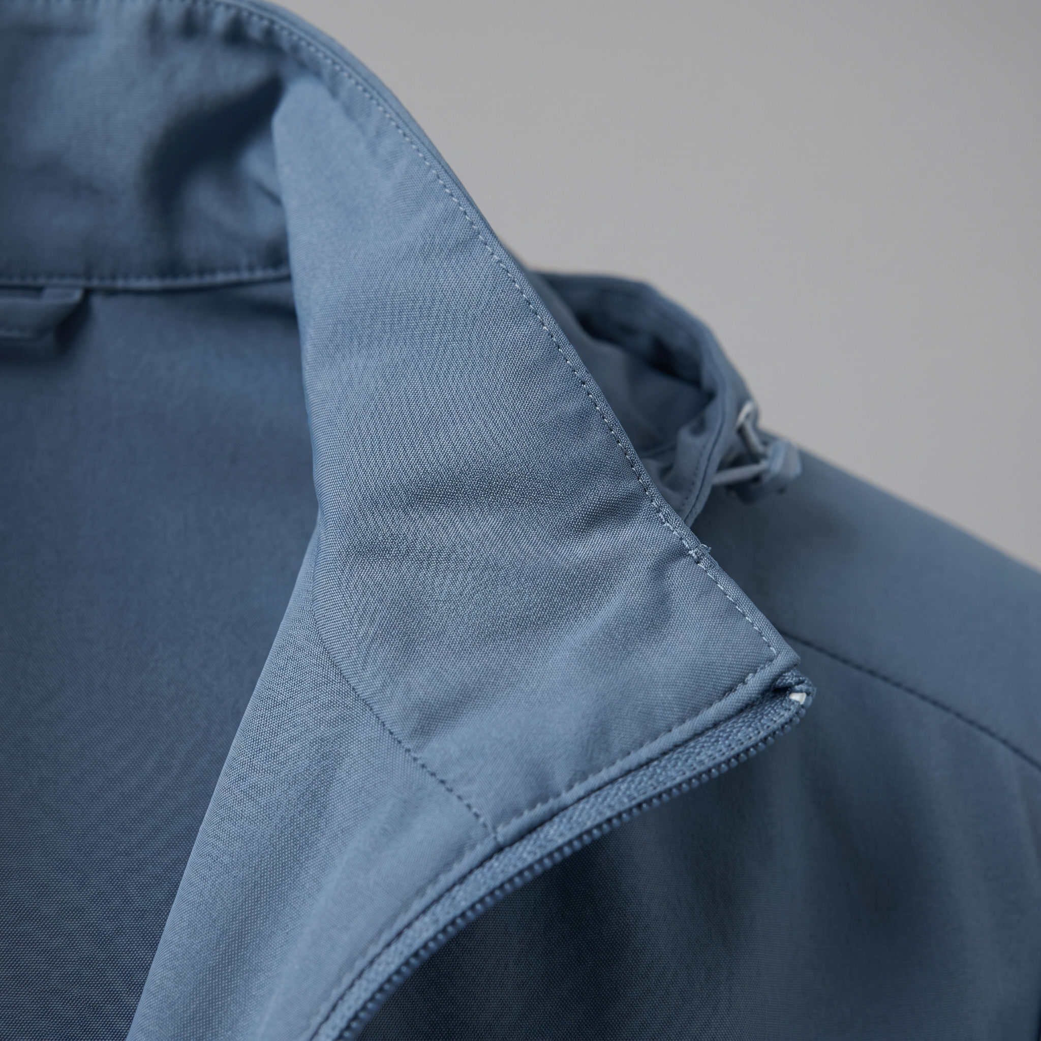 Herren Softshelljacke mit Kapuze