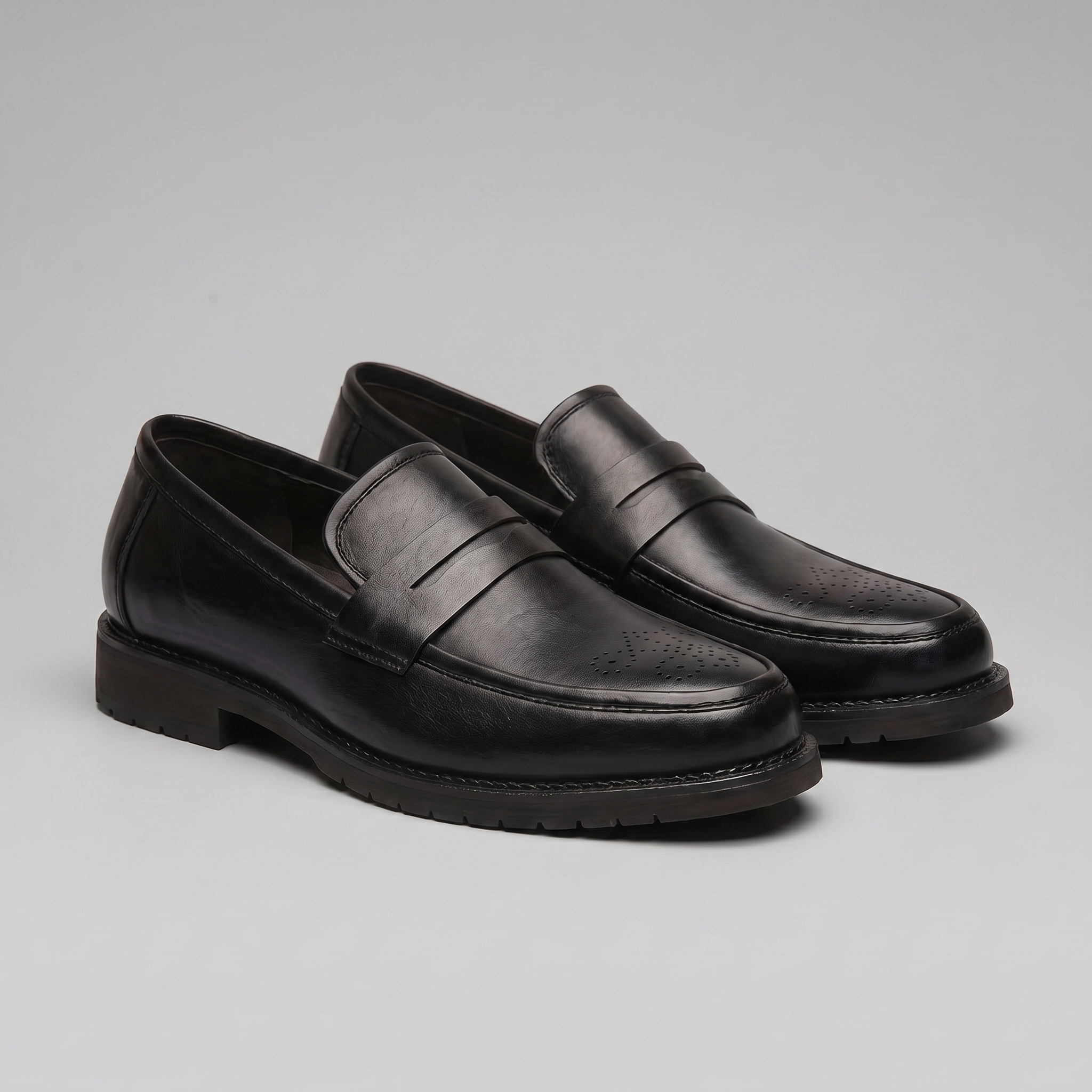 Herren Penny Loafers mit Brogue Details
