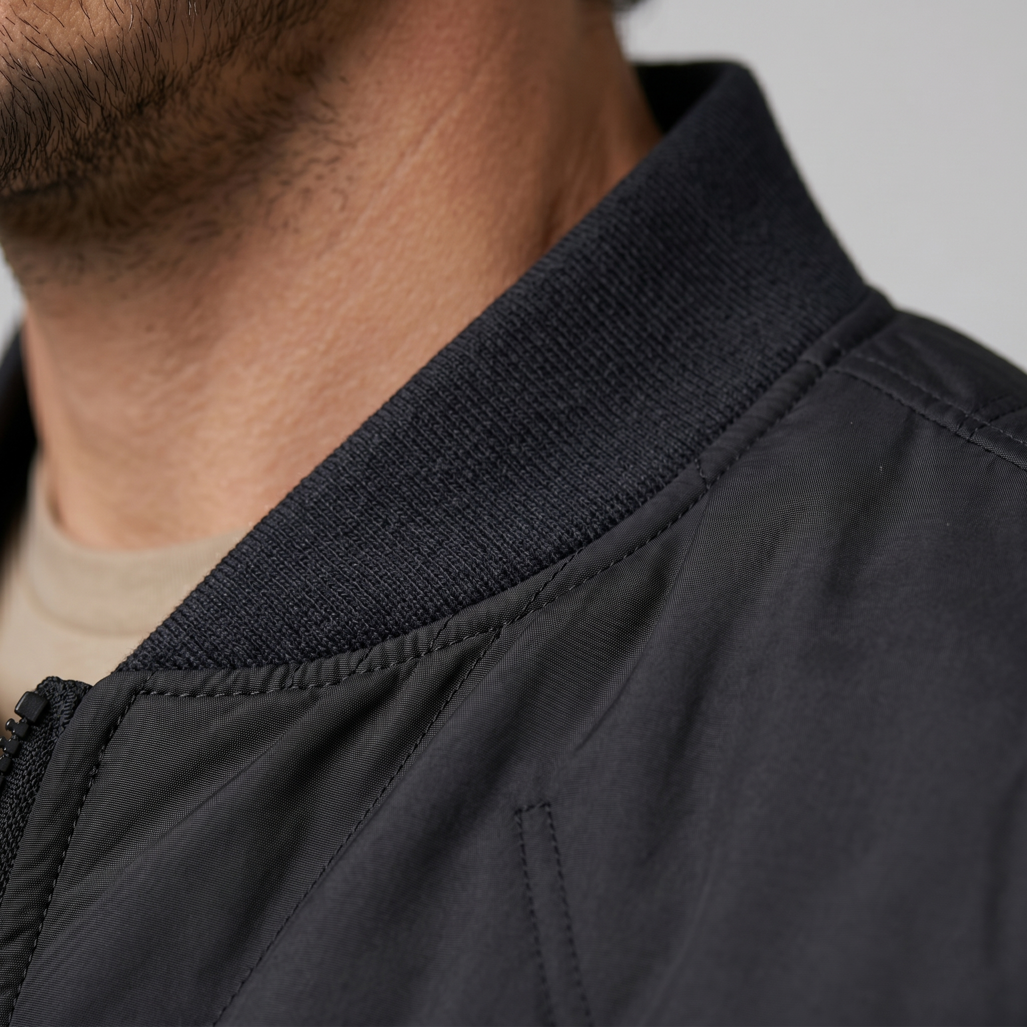 Herren Mittellange Gequiltete Bomberjacke
