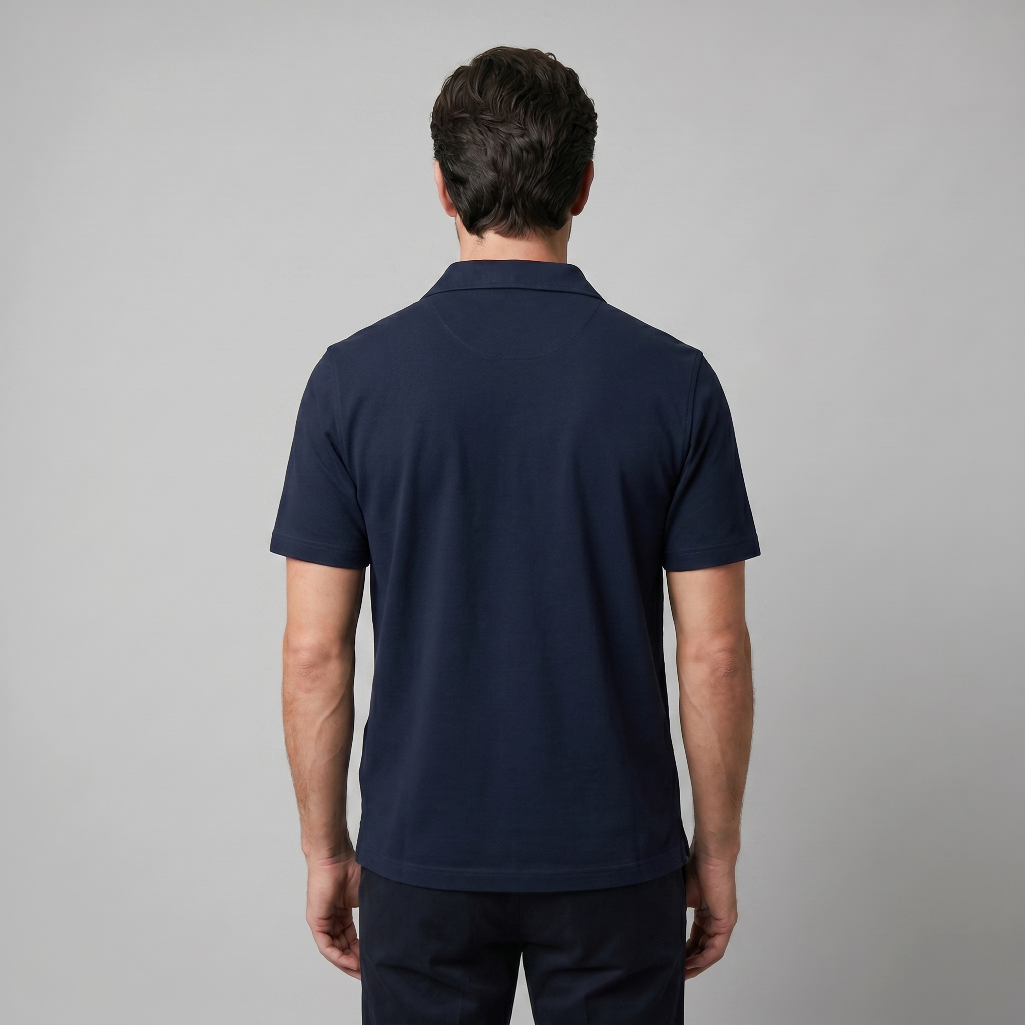 Herren Poloshirt mit kurzen Ärmeln und offenem Kragen