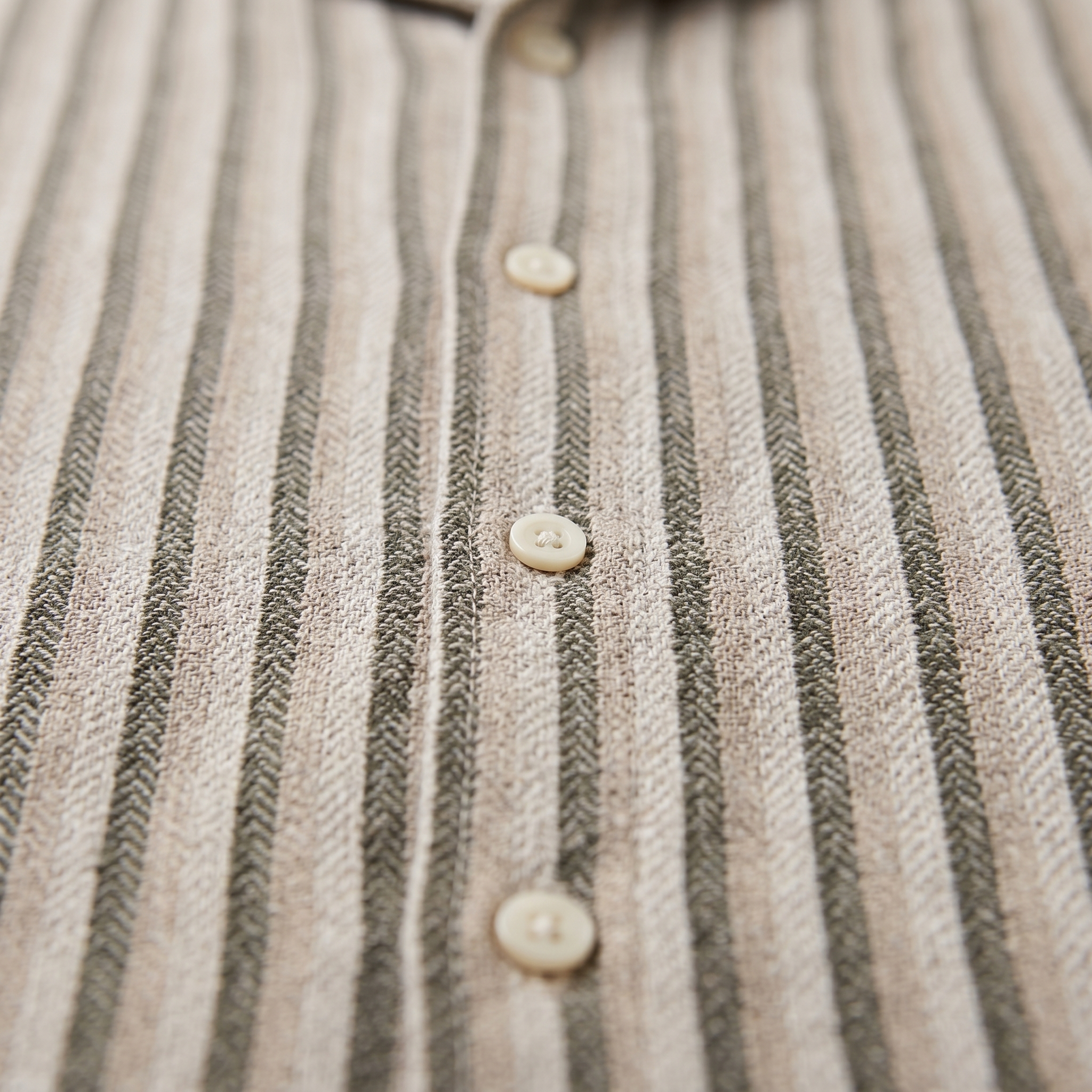 Herren Strickshirt Mit Vertikalen Streifen