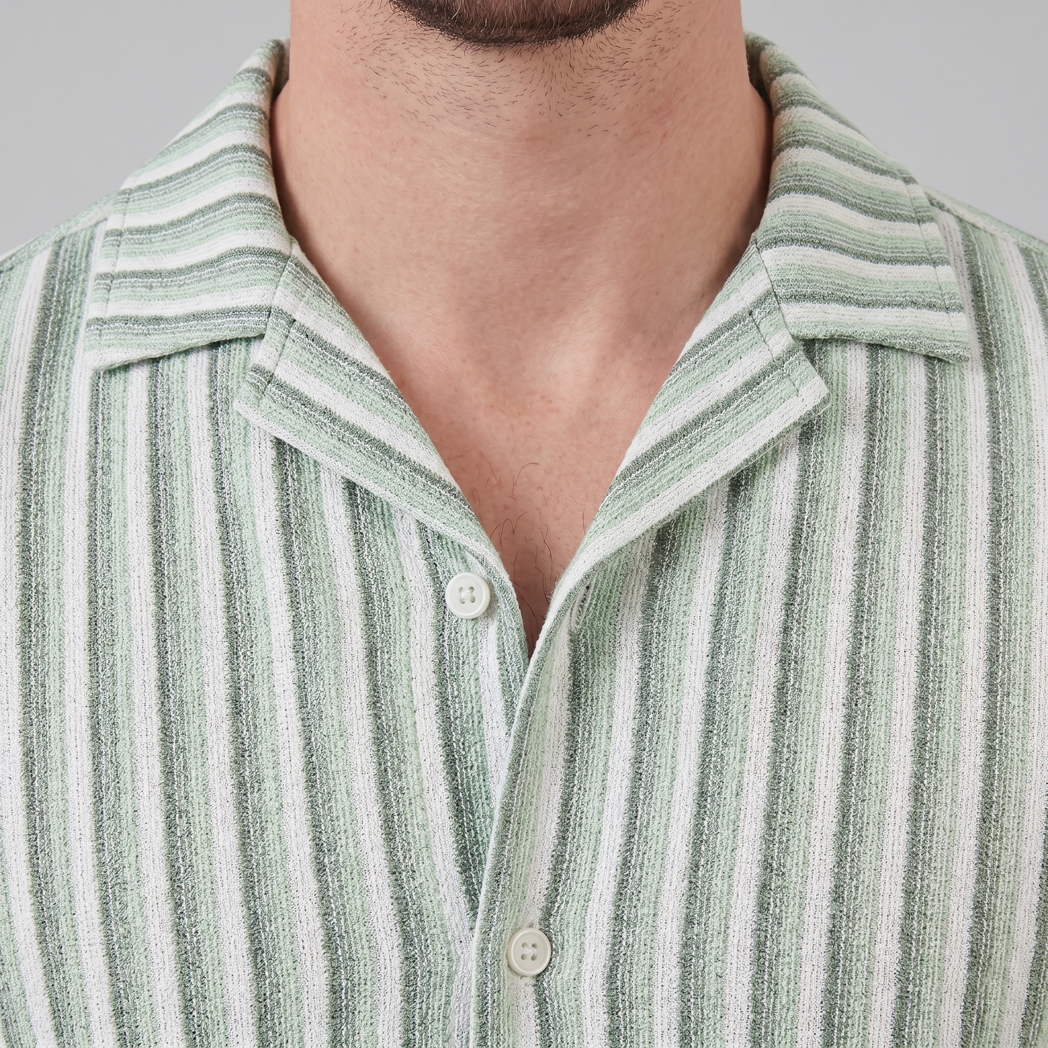 Herren Strickshirt Mit Vertikalen Streifen