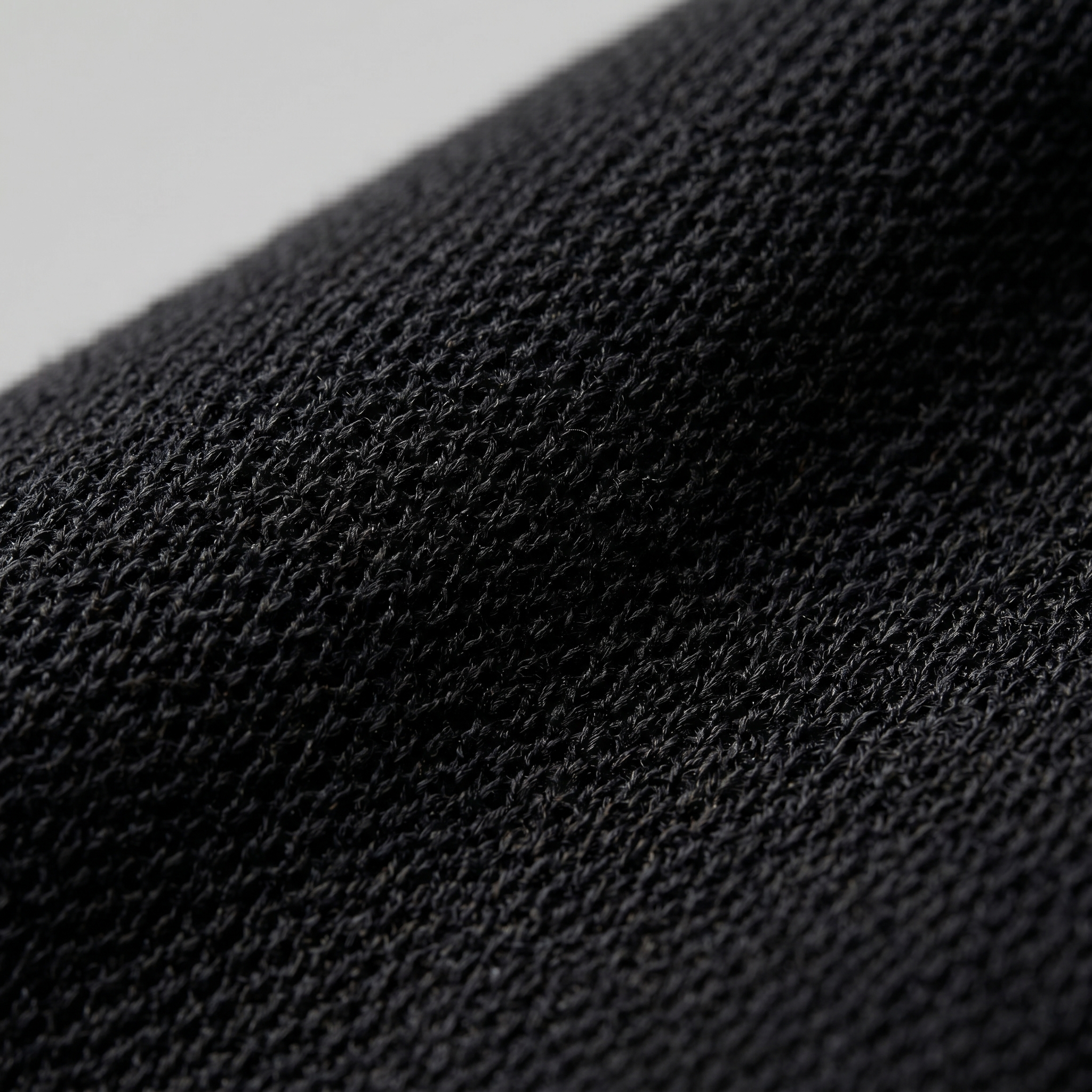 Herren Polo Mit Vertikalen Streifen Und Reißverschluss Am Kragen