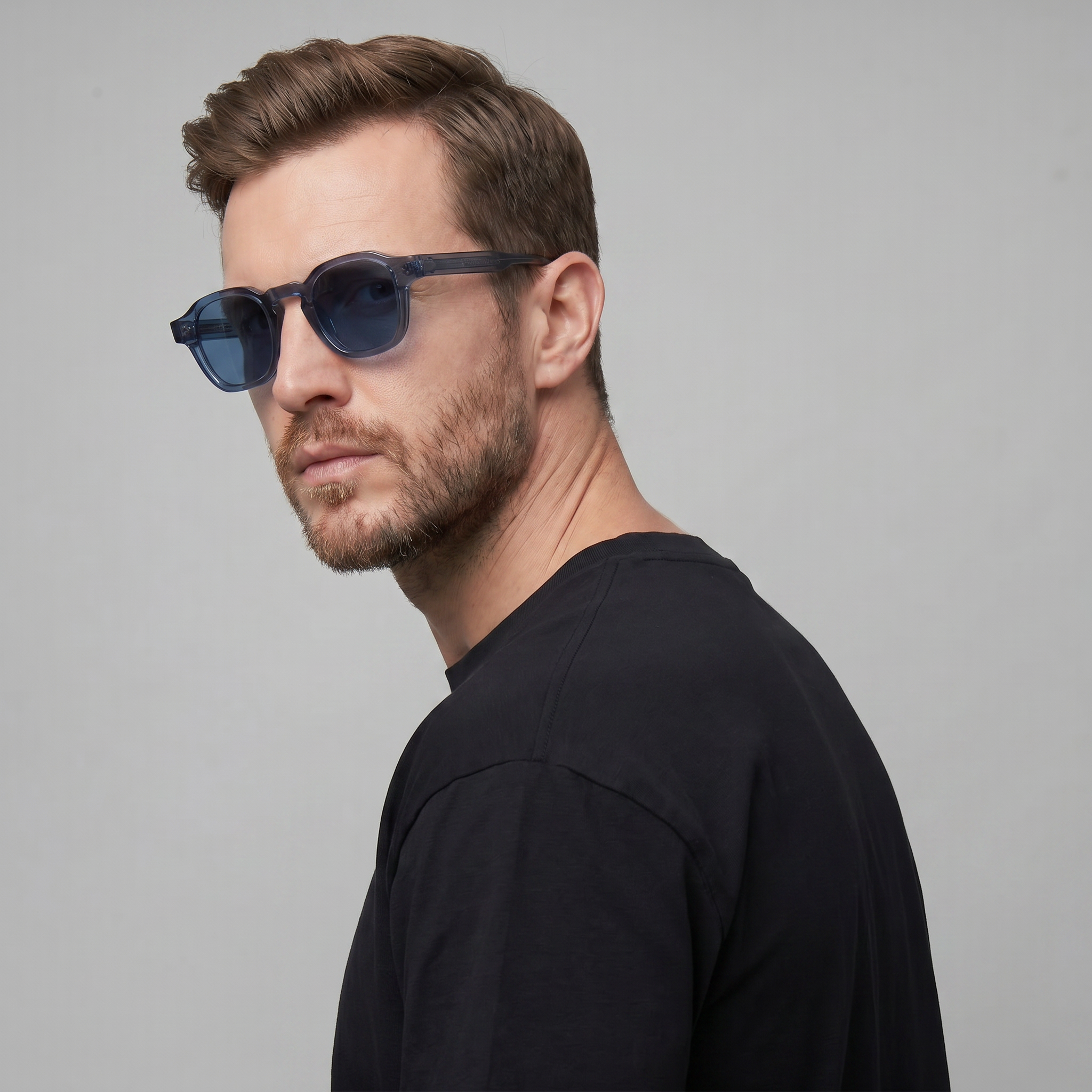 Herren Vintage Quadratische Sonnenbrillen Mit Dunklen Gläsern