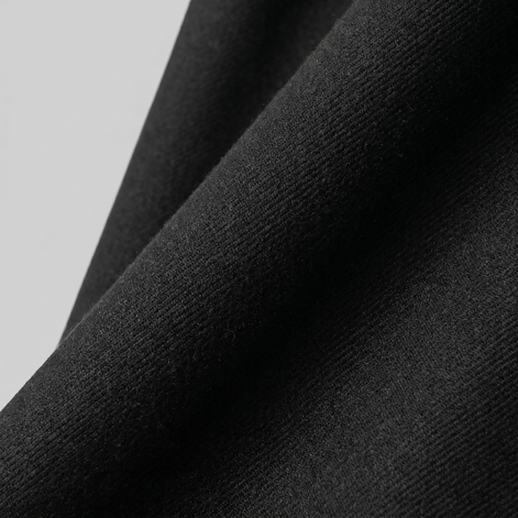 Herrenhose Mit Weitem Bein Und Gürtel Maßgeschneidert