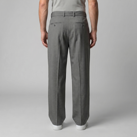 Herrenhose Mit Weitem Bein Und Gürtel Maßgeschneidert